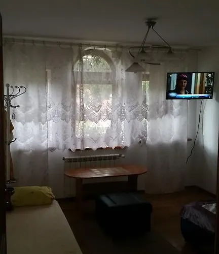 홈스테이 Sosnowy Dworek Józefów