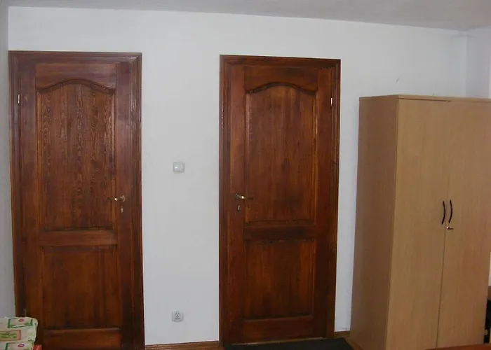 홈스테이 Sosnowy Dworek *